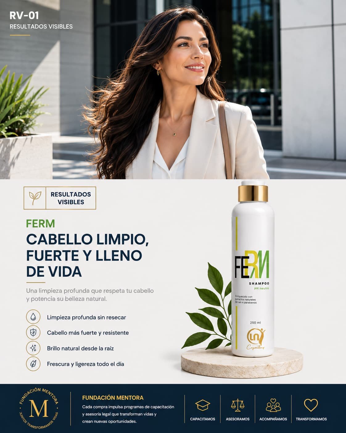 Mujer latinoamericana con cabello largo, limpio, brillante y saludable mostrando los resultados del shampoo FERM.
